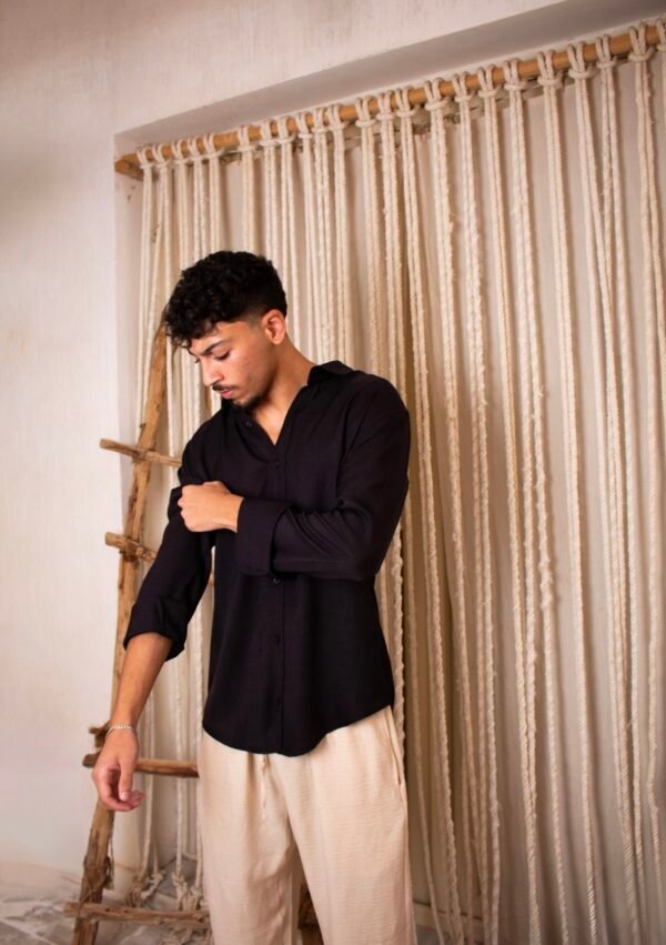 linen shirt in black